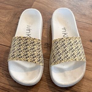 Calvin Klein Cream Logo Strap Slide Sandals